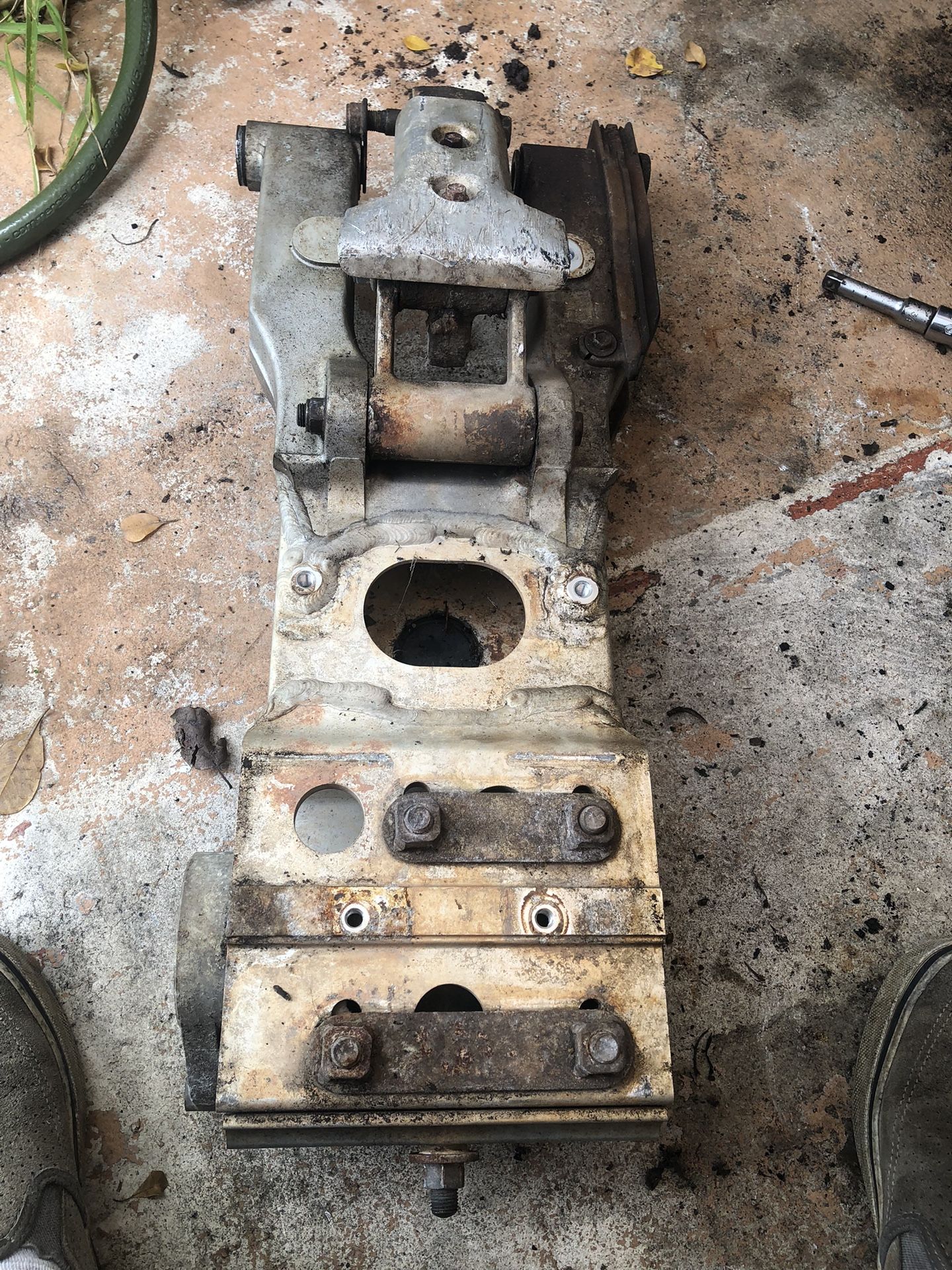 2008 SUZUKI QUADSPORT Z400 LTZ400 2X4 REAR SWINGARM Carrier Link With Skid Plate