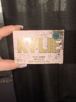Kylie Cosmetics mini gloss set