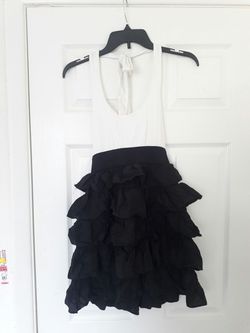 Small black & White dress