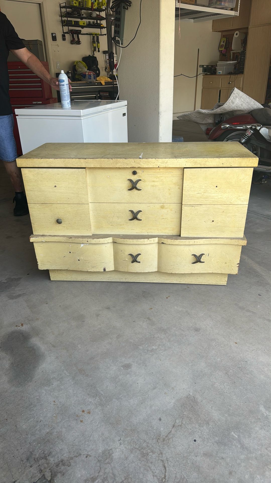 Lane Antique Cedar Chest