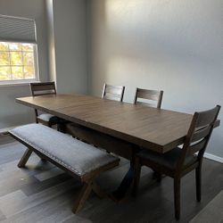Dining room set