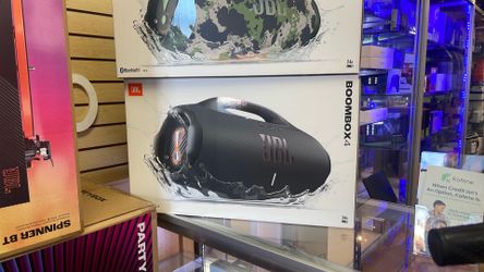 JBL boombox 4