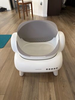Neakasa M1 Automatic Litter Box with Air Step