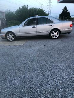 1999 Mercedes E320