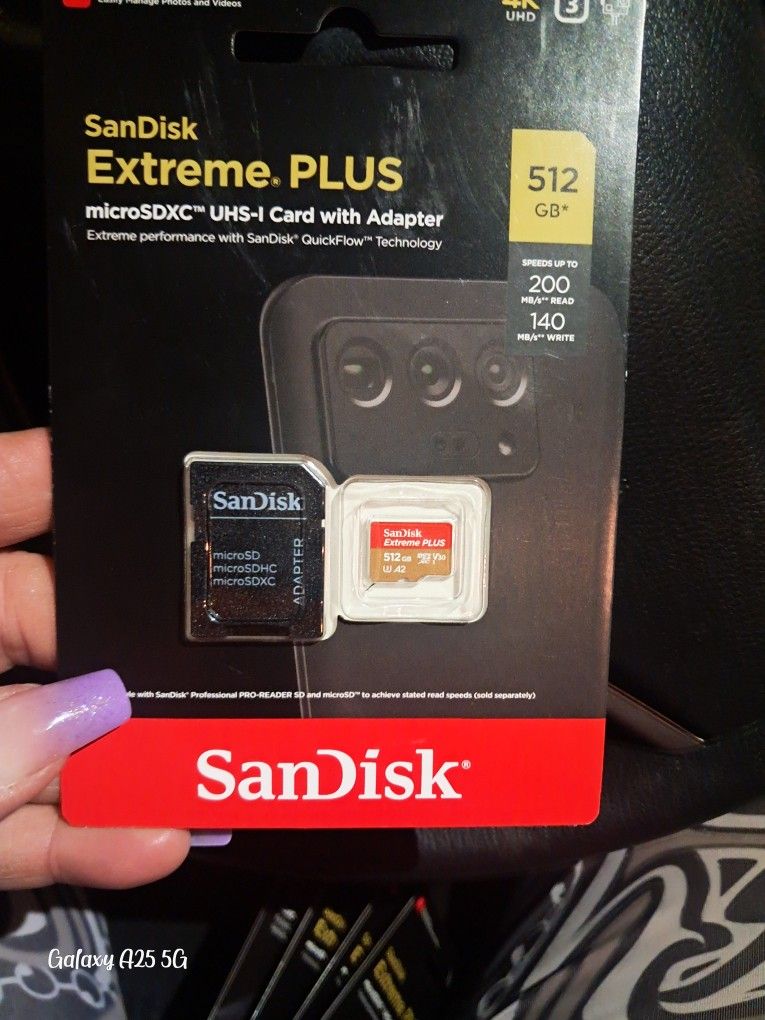 BRAND NEW MEMORY CARDS