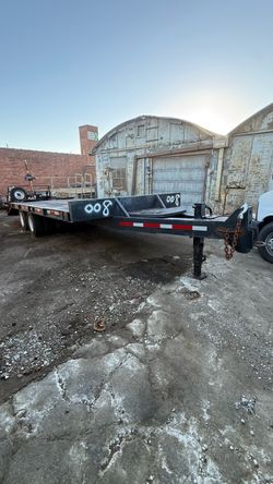2008 23 foot flat deck with a 5ft beaver tail.(15+5) 8'ft wide. IL Title.
