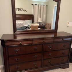 5-Piece Bedroom Set