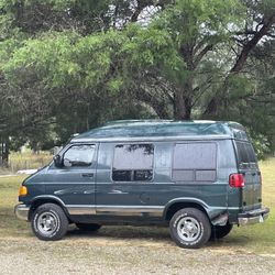 1999 Dodge Ram Van