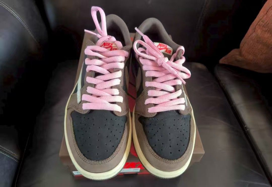 Travis Scott Jordan Air 1 Low - 1.0 Generation Reverse Hook 1.0
