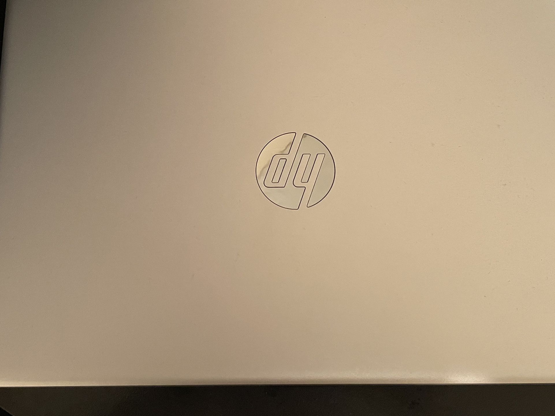 HP Laptop 14-dk