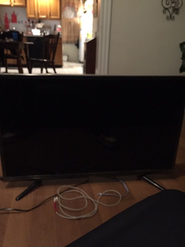 40 in Hisense basically new !