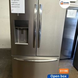 Frigidaire 22.6 cu ft French Door Refrigerator, Stainless, Ice Maker, Adjustable Shelves (GRFC2353AF)