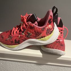 Under Armour Lockdown 6 (Red/Black) — Lightly Used Basketball Shoes, 3.5 Y