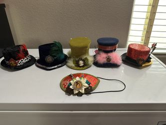 New Disney Top Hats Tinkerbell, Queen Of Hearts, Mulan, Cruella, Cheshire Cat