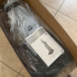 Advance Nilfisk Vacuum 