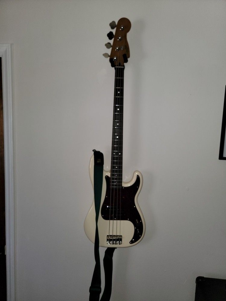 Fender Bass And Amp