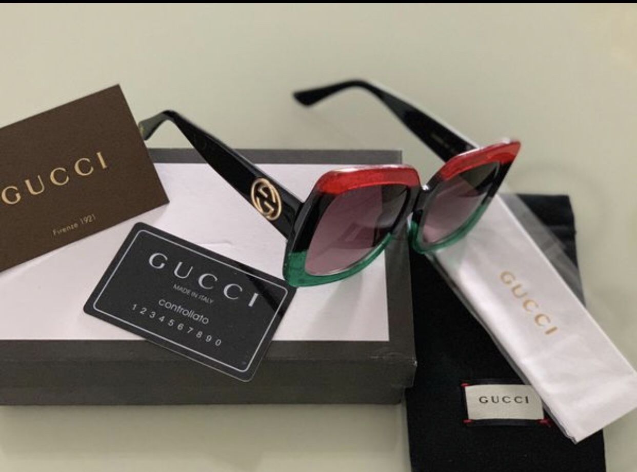Gucc* Sunglasses 🕶