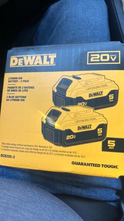 DeWalt 20V Max 5Ah Lithium-Ion Battery 2-Pack