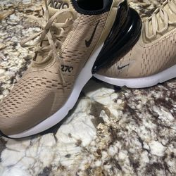 Nike 27c