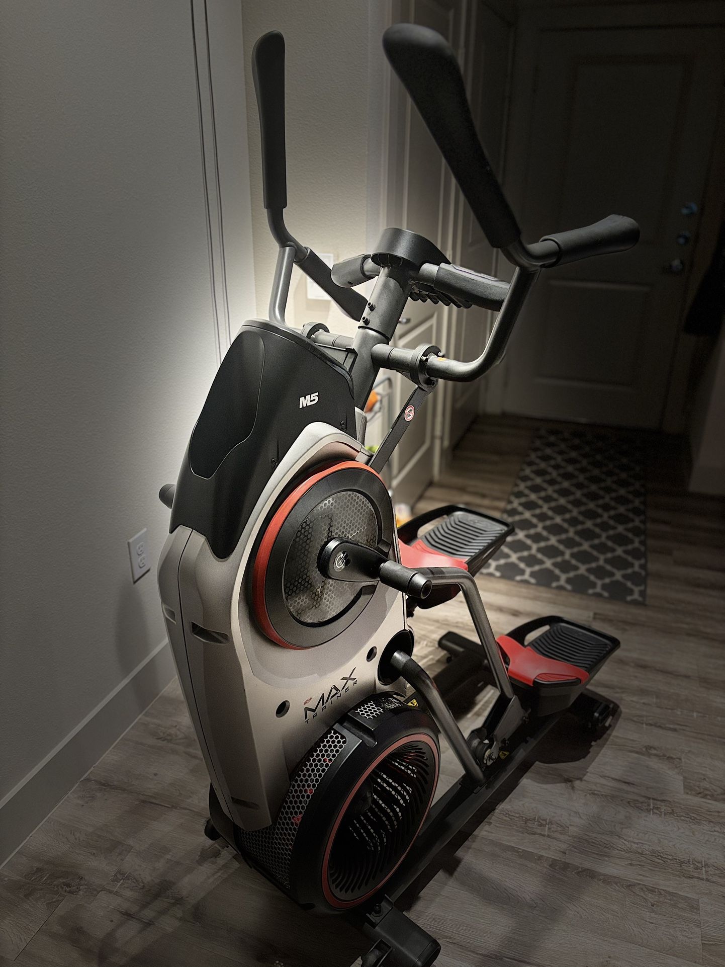 Own A Like-New Bowflex Max Trainer For $450.  ***Reg $1499