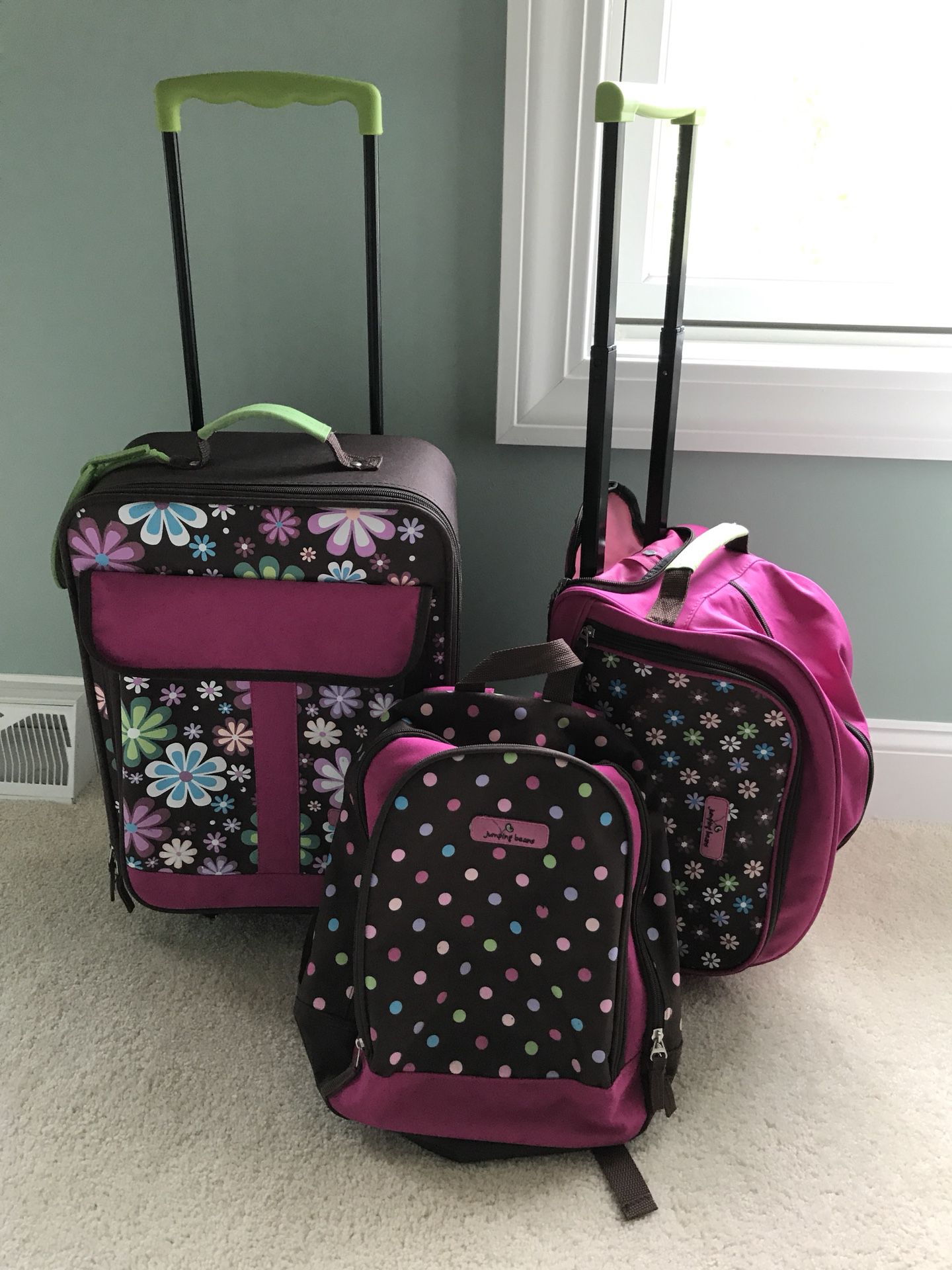 JUMPING BEAN KID'S LUGGAGE SET for Sale in Guilderland, NY - OfferUp