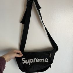 Supreme Bum bag 