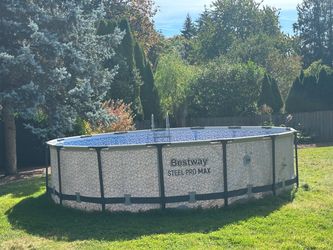 Large Round Pool