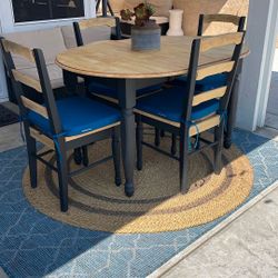 Table And Chairs 