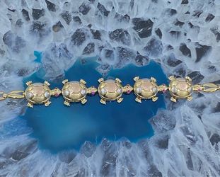 $1700 Three Tone Yellow White and Rose Gold Turtle Bracelet