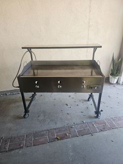 3-burner taco cart—works great and ready for business (taco stands, food service, parties, camping, etc.). Includes griddle, propane connection hose, 
