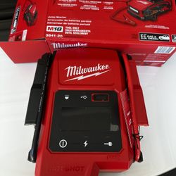 Milwaukee Hot Shot Battery Jumper 