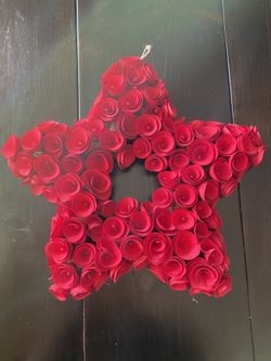 Pier1 Red Star art  (holidays, Christmas, Memorial Day)