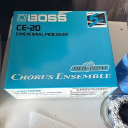 Boss CE-20 Twin Pedal Dimensional Processor