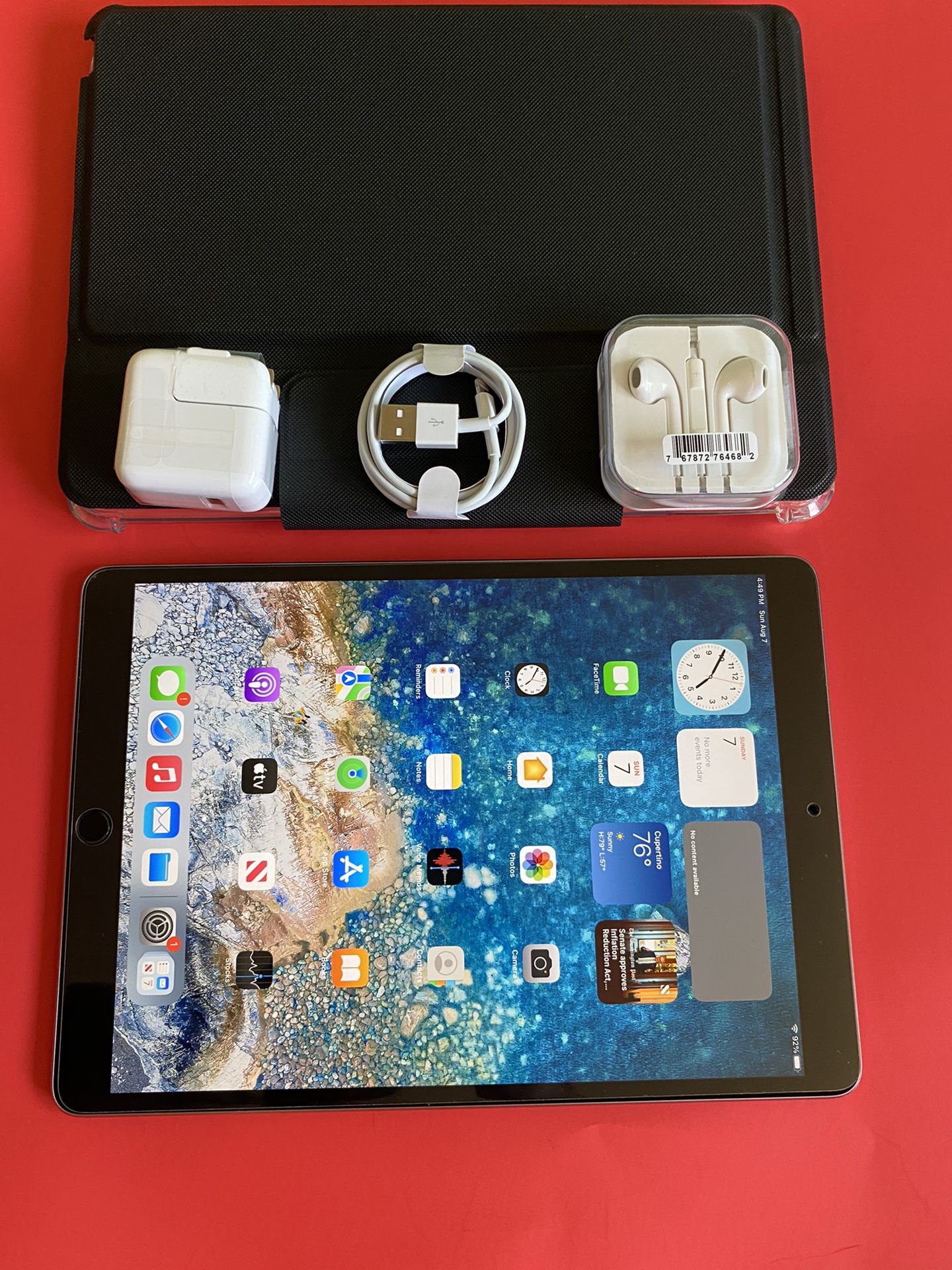 256GB Apple IPad Pro 10.5” (Retina /latest iOS 15/ Touch ID 256GB Apple IPad Pro 10.5” (Retina /latest iOS 15/ Touch ID