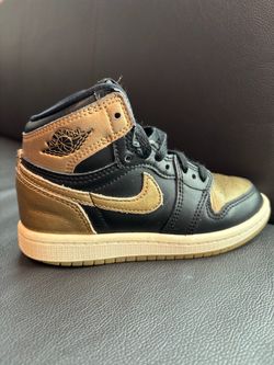 Jordan 1 Retro High OG (11C)