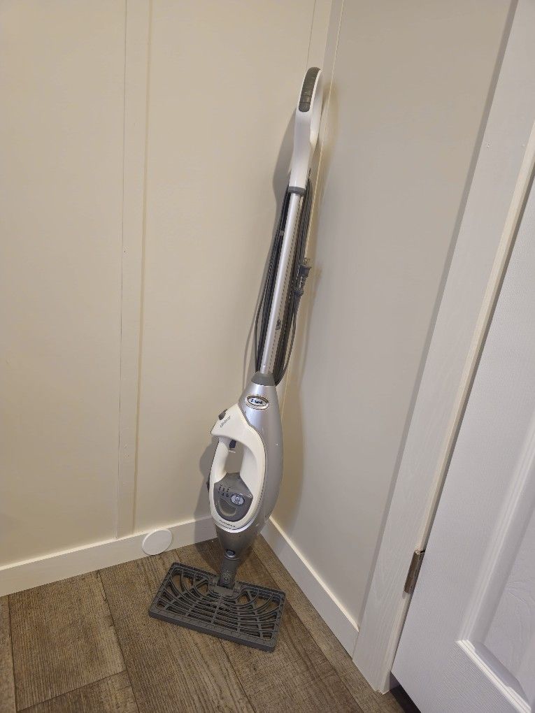 Shark Lift Away Steam Mop