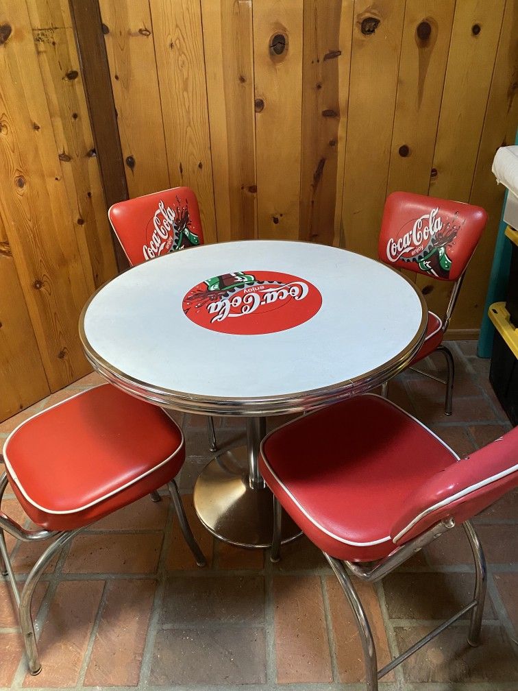 Coca Cola Table