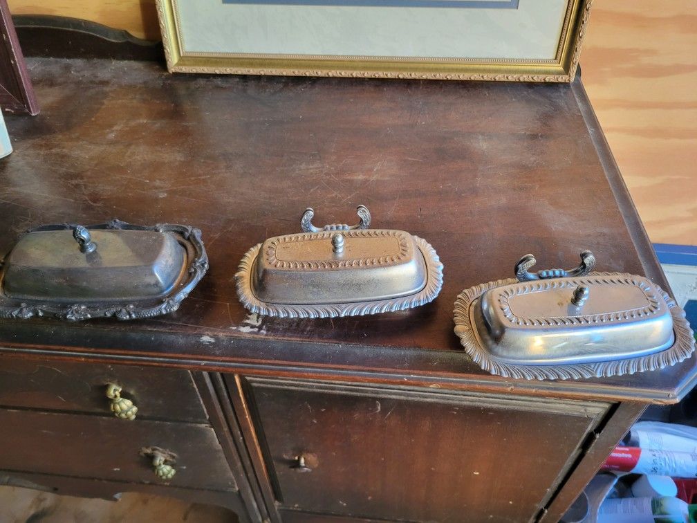 Butter Dishes,silverware,and An Antique Chines Mudman