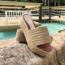 Cream White Lace Flat Sandals – Available in Multiple Sizes