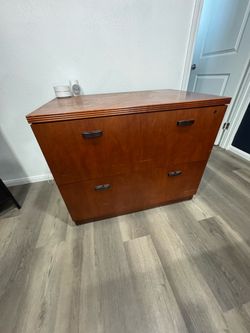 Credenza cabinet