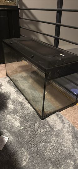 40 G breeder reptile tank