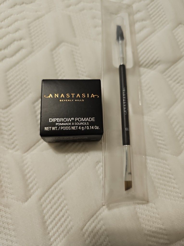 Anastasia Beverly Hills Dipbrow Pomade