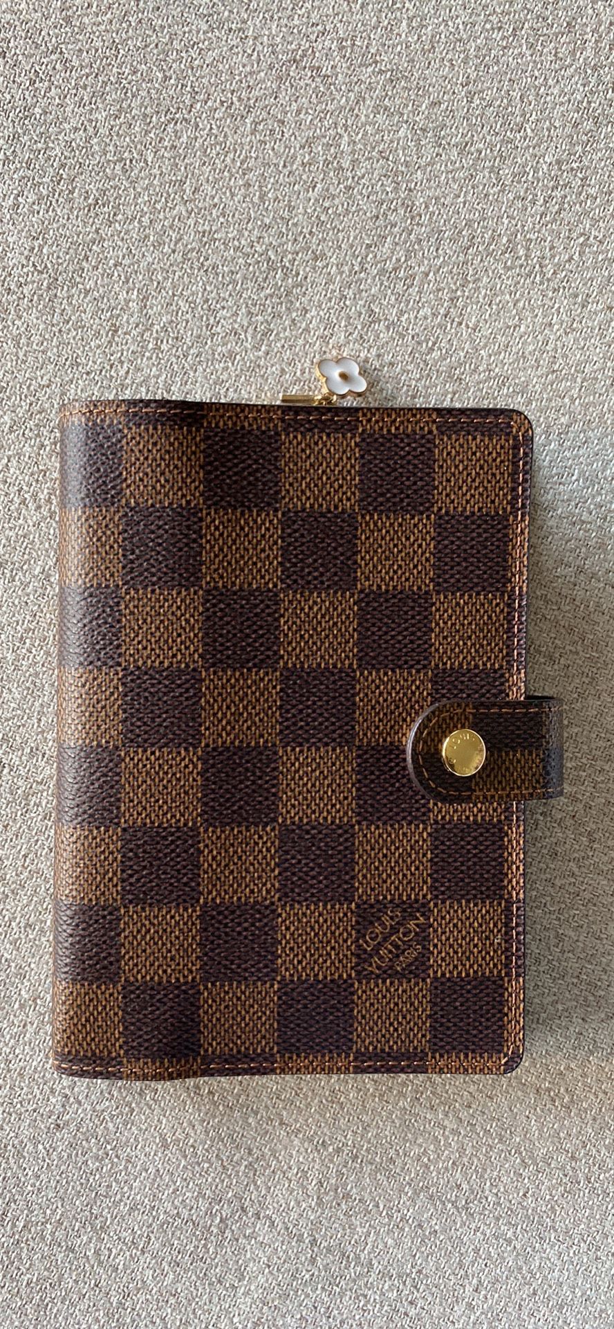 $250 OBO Authentic Louis Vuitton Damier PM Agenda
