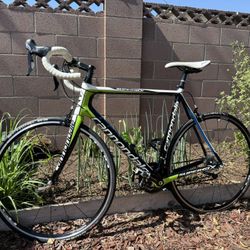 Carbon. Cannondale Supersix