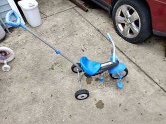 Smartrike 3 in1 tricycle with parent handle