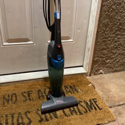 Bissell small vacuum come apaet for storage
