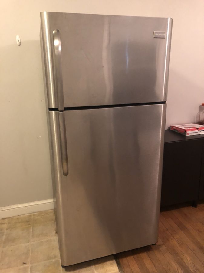 REDUCED - Frigidaire Electrolux Stainless Steel Fridge - Excellent condition
