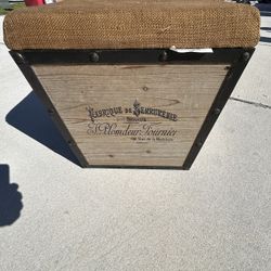 Foot Stools / Seats With Storage 