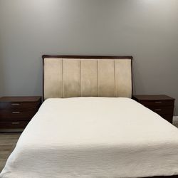 California King Solid Wood Bedroom Set – 4 Pieces 💰 $1,300 OBO