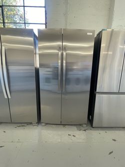 New Frigidaire 36” 26.4 Cu Ft Side by Side Refrigerator